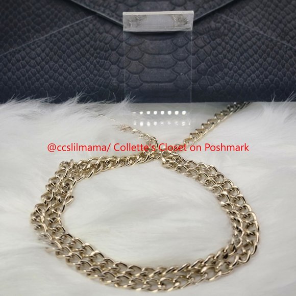 EUC - Old Navy Black Croc-embossed Evening Bag with Goldtone Chain Link Strap - Picture 7 of 9